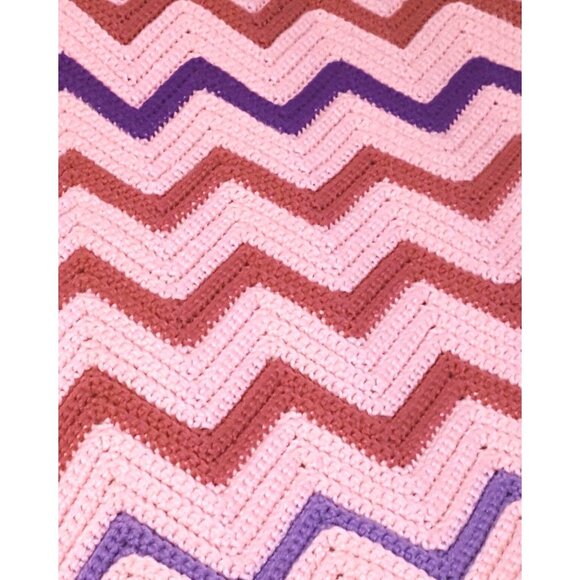 Afghan Blanket 45x50 Chevron Handmade Sofa Throw Pink Purple Zig Zag - Picture 3 of 6